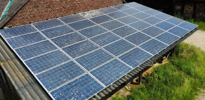 Solarmodule vorher Solarmodul-Reinigung vorher Ortenau